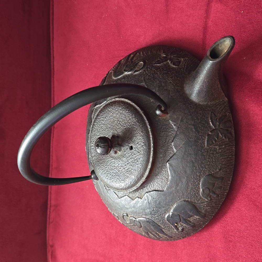 Teavana Cast Iron Teapot Embossed Elephant Design Pre-owned Never Used